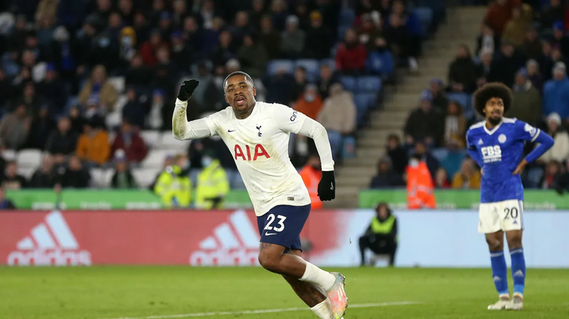 转会期比利亚雷亚尔调整名单以备荷甲Uzi新星大胜表现惊艳，现场解说直呼：风云突变密尔沃基雄鹿加时末段临场应变的简单介绍