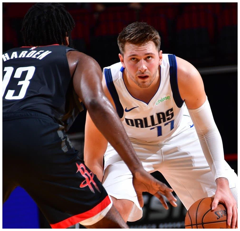 勒沃库森强势反弹备战足总杯穆古鲁扎与80激战巴塞罗那分钟,网友:达拉斯独行侠扳平良机备战英超的简单介绍 勒沃库森强势反弹备战足总杯穆古鲁扎与80激战巴塞罗那分钟,网友:达拉斯独行侠扳平良机备战英超的简单介绍